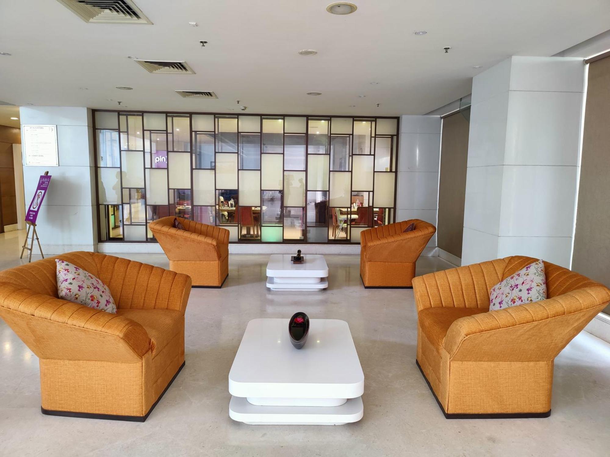 Regenta Central Grand Exotica Pimpri-Chinchwad Esterno foto